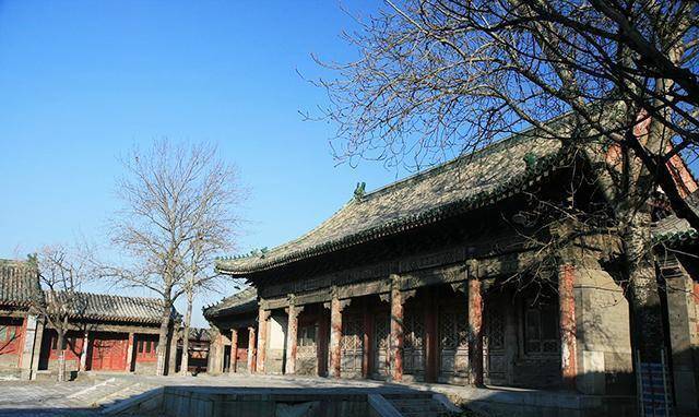 军进入北京之后,那一年两宫被迫"西狩",肃王府也遭遇了前所未有的浩劫