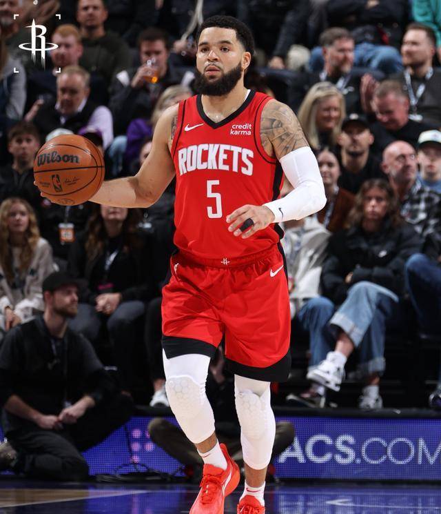 杰伦格林34 9,火箭豪取11连胜!范乔丹22分4断3帽立功,阿门惊艳