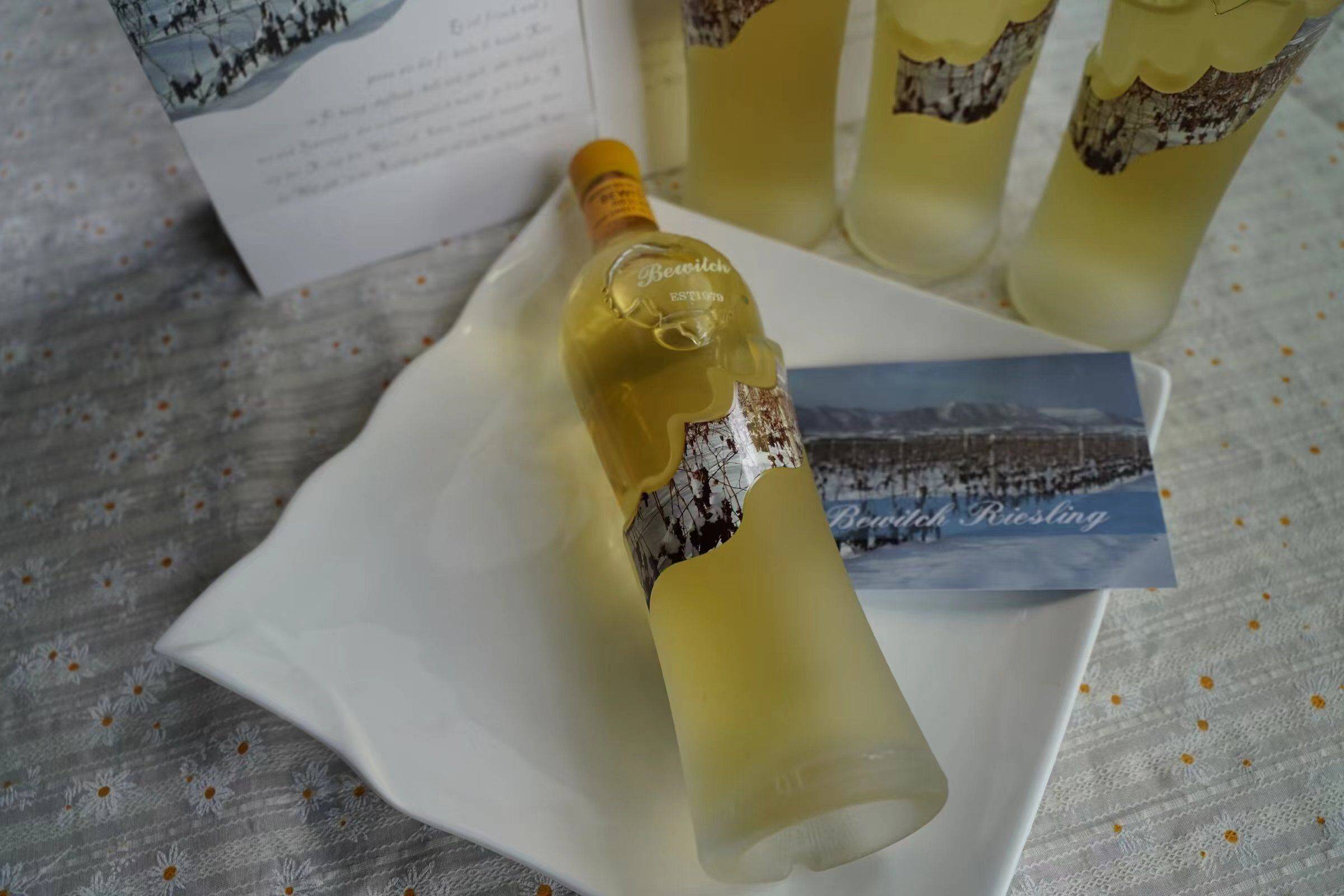 百锐国际雷司令晚收半甜白葡萄酒_糖分_口感_枝条