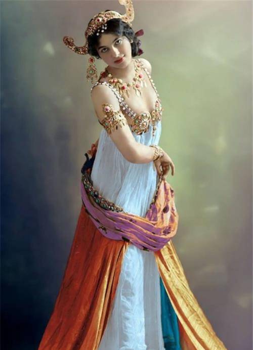 原创女间谍玛尔塔哈里真容有多美头颅做了防腐被博物馆小心保存