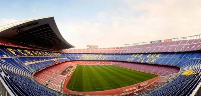 原创许家印120亿打造莲花形足球场拿地花68亿如今怎样了