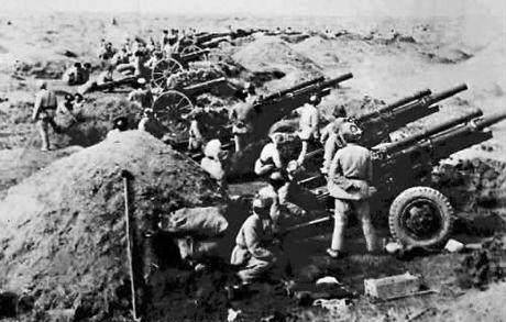 原创12小时五个团全部打光不投降淮海战役这一仗打的血水浸满战壕