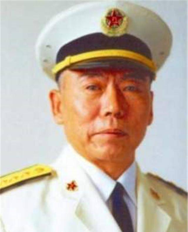 张连忠视察部队供应站往称上一站显示140斤大怒撤掉站长