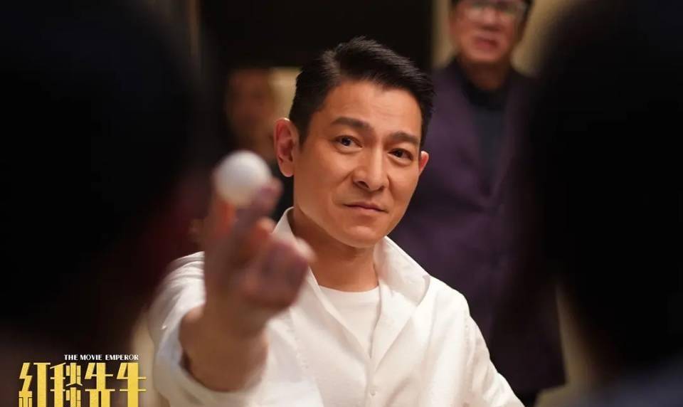 红毯先生深度解析没懂的看这篇文章大量细节隐藏重要伏笔