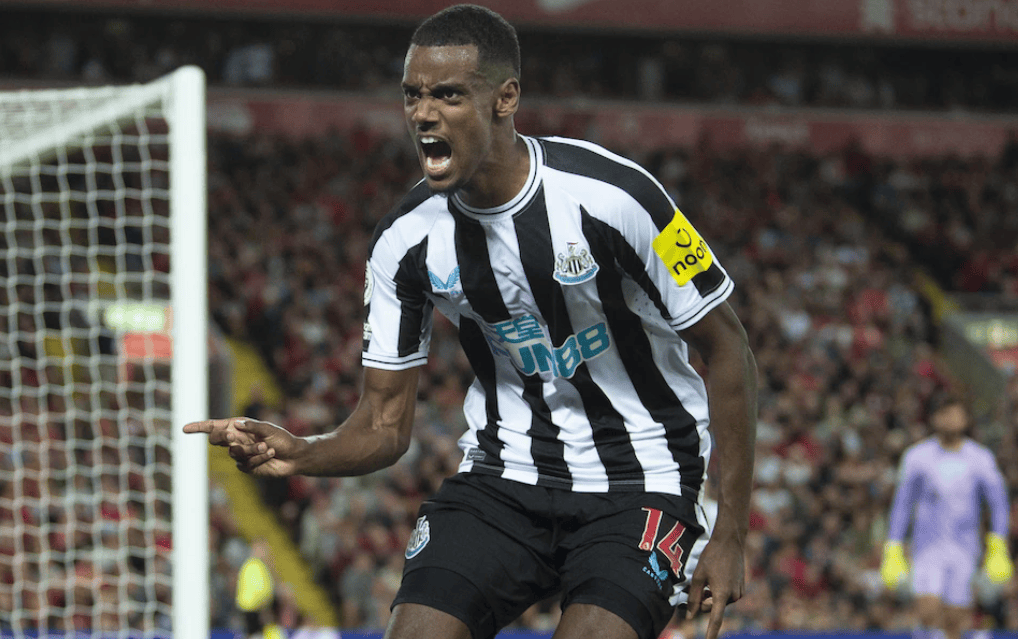 3月30日周六足球赛事分析"纽卡斯尔vs西汉姆,拜仁vs多特蒙德"_比赛_状