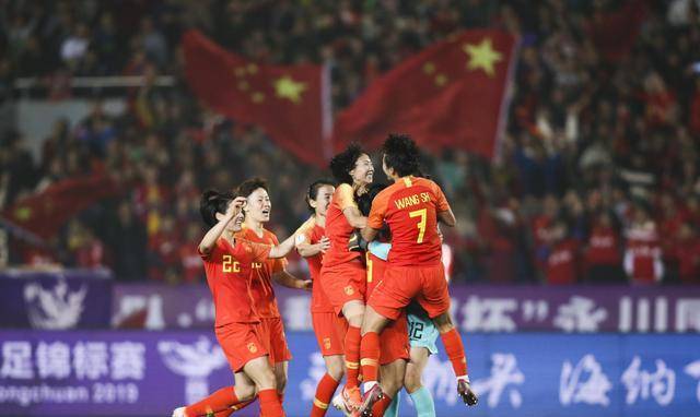 这些老将曾是球队的支柱,维系着中国女足的面子,但其整体实力早已颓废