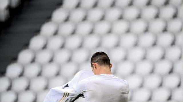 c罗失意夜,躲球又挨批,失良机 泄愤染黄_尤文_帕尔马_比赛