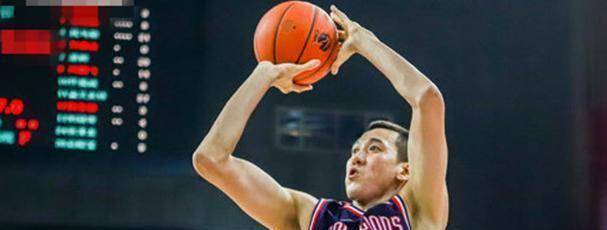 又一cba神射爆发,2米14的中锋三分准如库里_郑准_比赛_命中