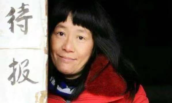 细微之处藏诗意余秀华诗歌赏析蠕动
