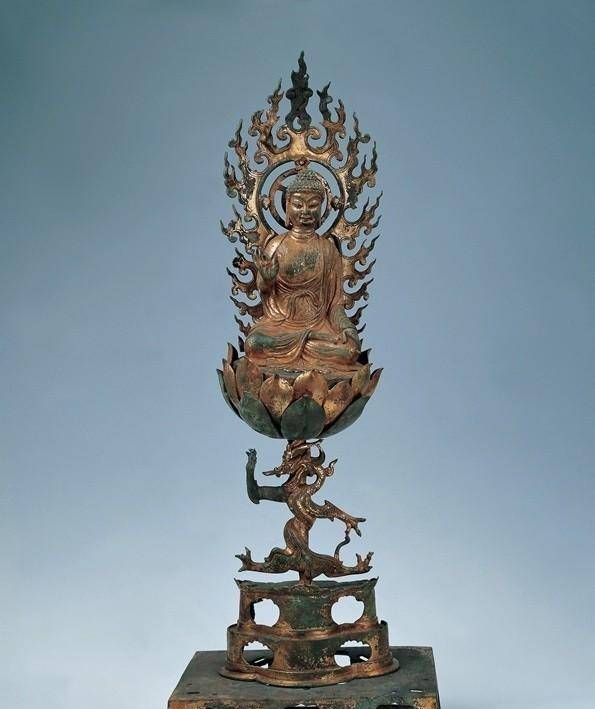 雷峰塔地宫的发掘出土了什么样的稀世珍宝佛螺髻发舍利最珍贵