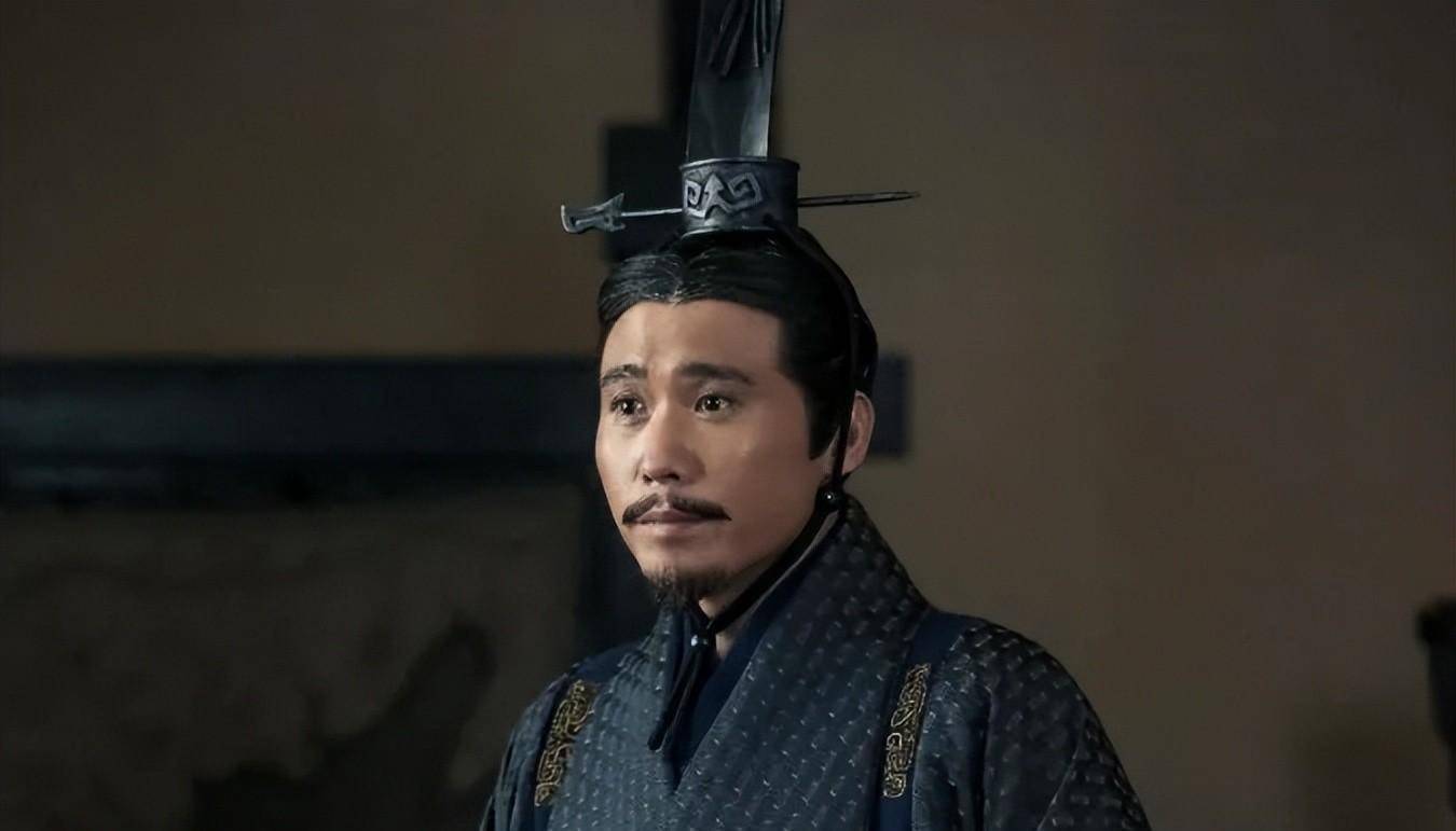 天子"彩礼"出自其家,一生害怕升官受赏,却受四帝尊宠的名臣_张安世