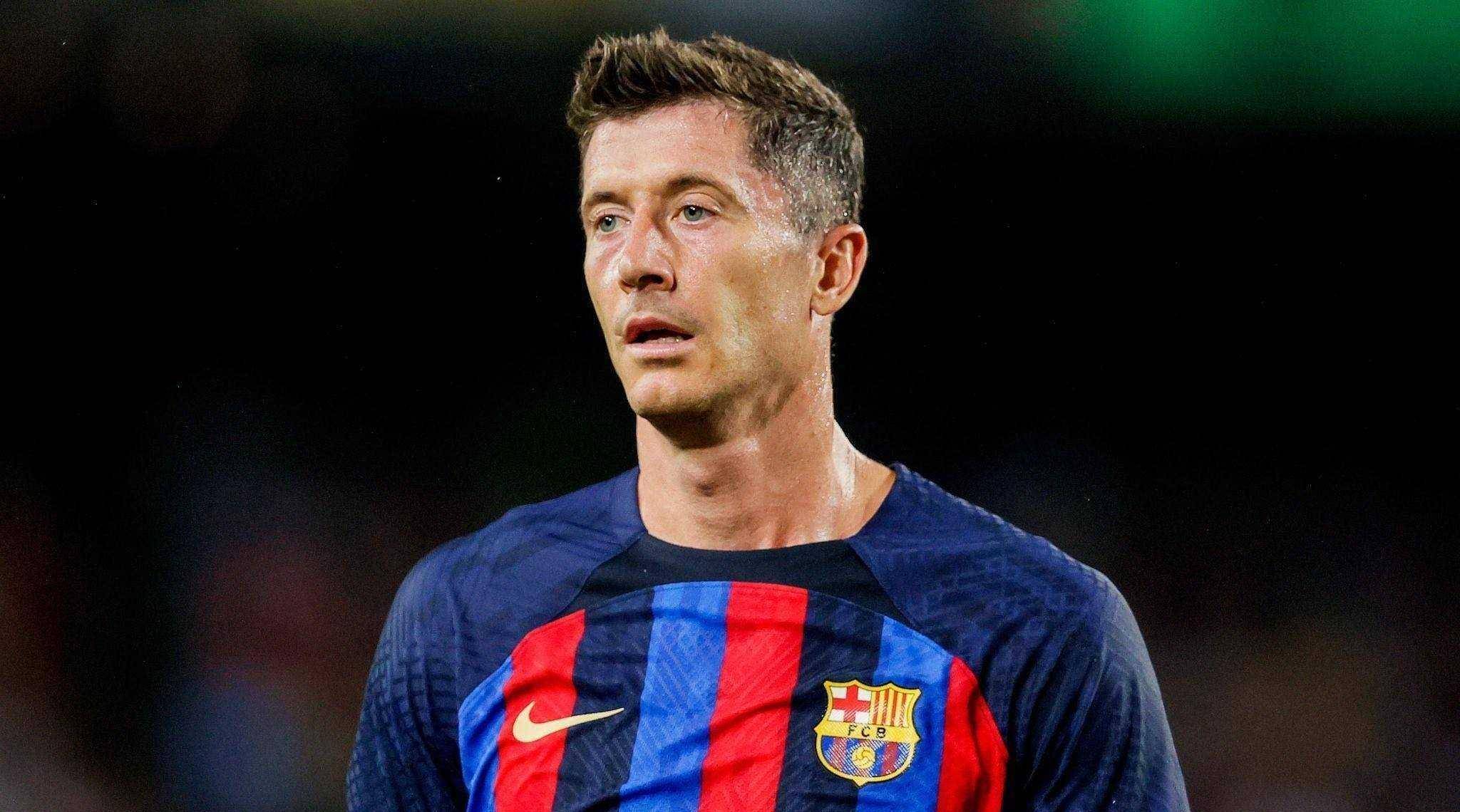 它让我们看到了足坛各个年龄段中涌现出的优秀球员,也让我们对足球的