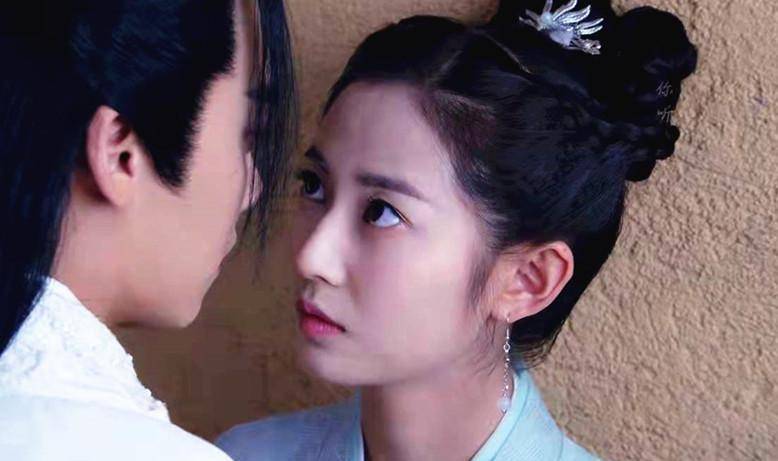 原创陈钰琪我恨你像根木头白瞎了这么美的一张脸