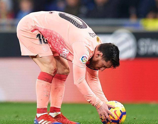 任意球世界:贝克汉姆口中的五位大师包括谁?