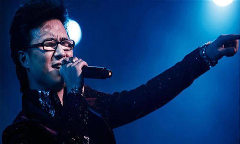 原创华晨宇模仿汪峰得到章子怡的认可私下下足了功夫