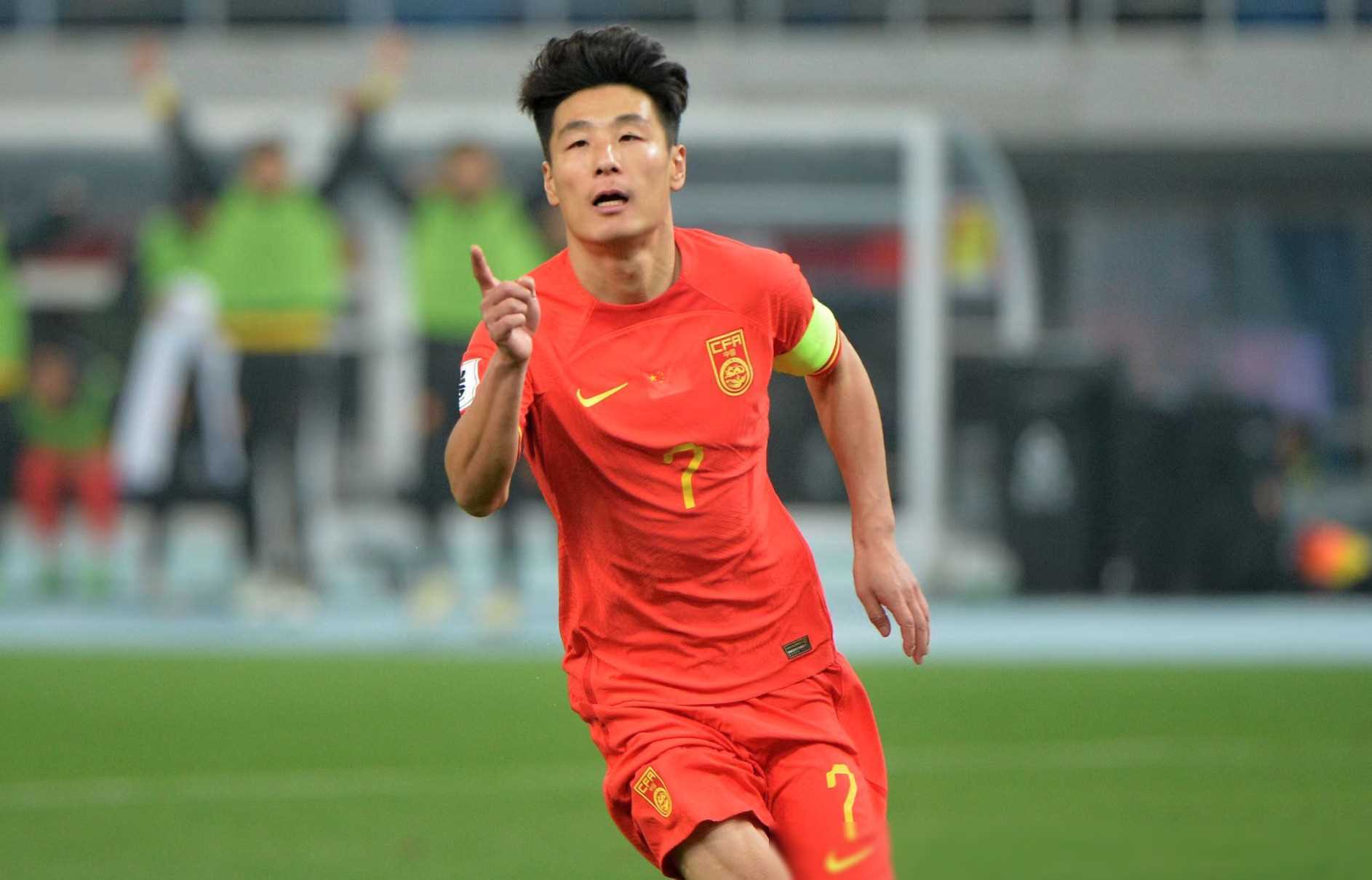 总的来说,尽管武磊停赛,但国足依然有其他球员可以顶替他的位置,帮助