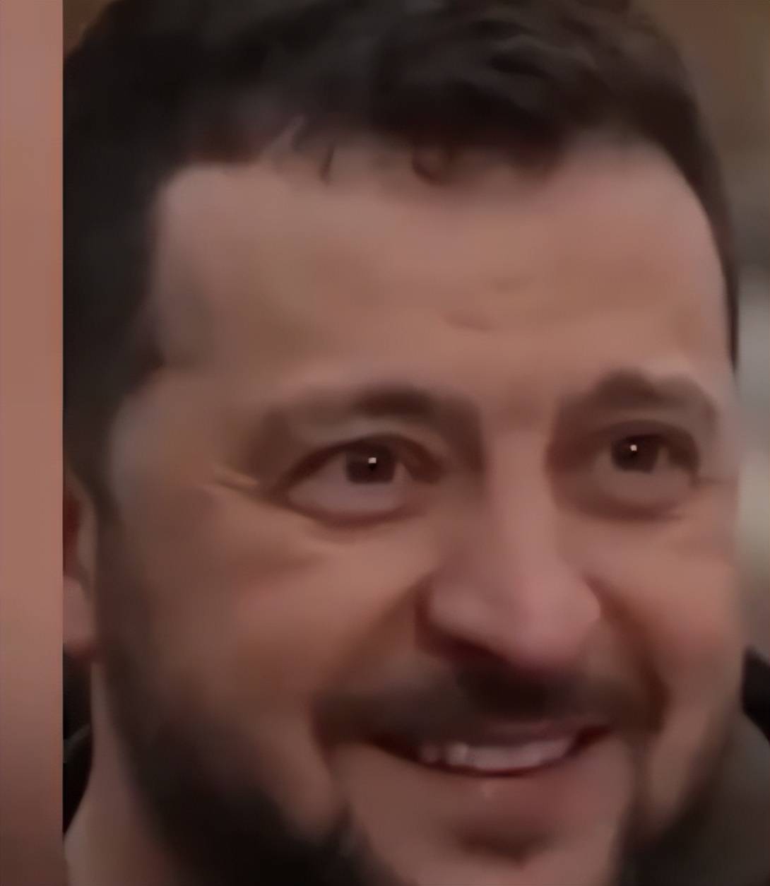 乌总统泽连斯基被问到俄恐袭露出诡异微笑_俄罗斯_事件_媒体