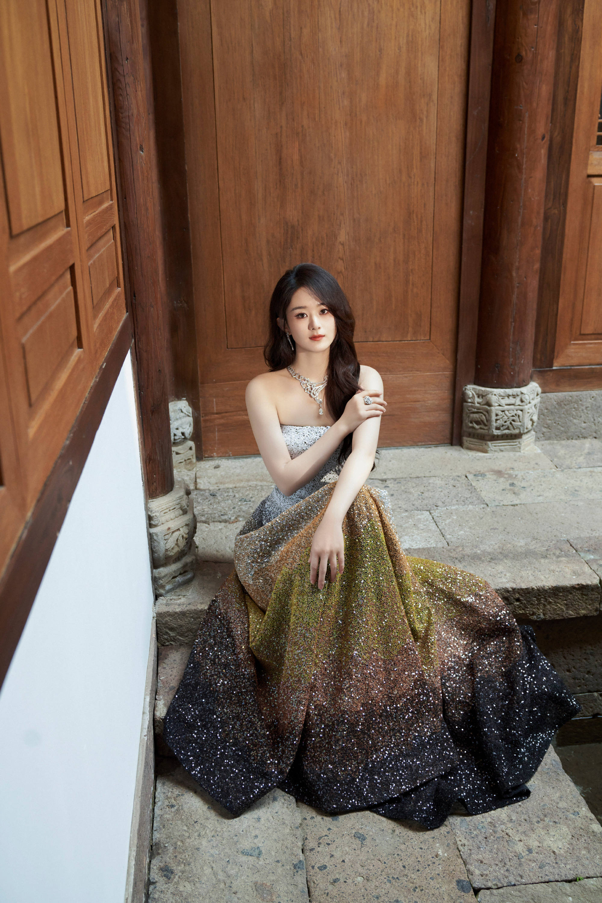 《在人间》官宣主演阵容:赵丽颖搭档尹昉主演!