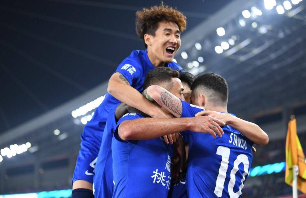 揭秘国足内幕李铁背后的争议郭炳颜韦世豪爆猛料