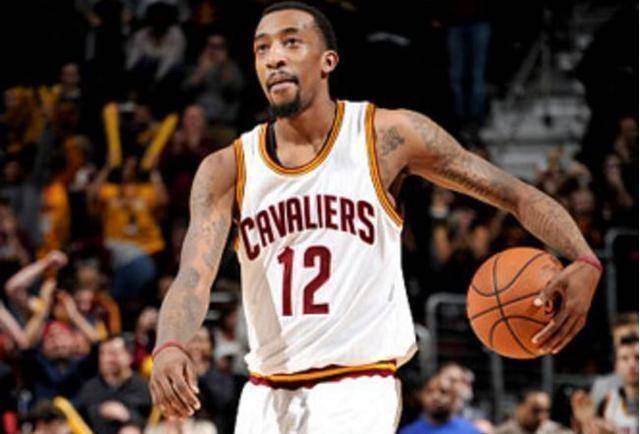 根据《纽约邮报》记者marcstein报道,奇才准备与后卫乔丹麦克雷签下一