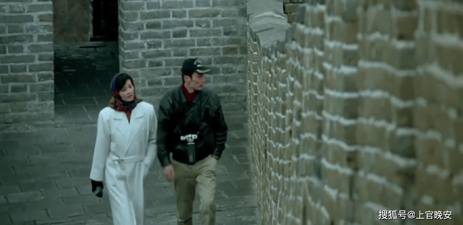 原来年轻时的徐帆这么美长腿大眼的甜姐难怪冯小刚说高攀不上