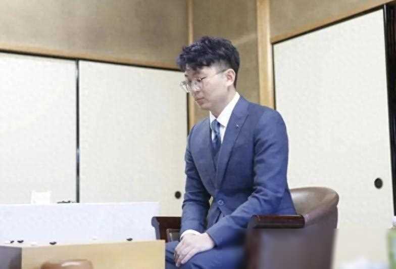 原创杨鼎新百余手屠龙大胜日本第一人预示日本围棋崛起