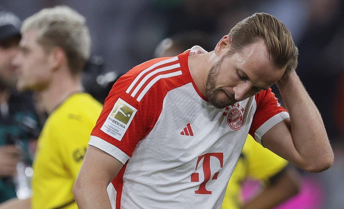 原创爆冷一夜曼联切尔西遭绝平拜仁02送出冠军39轮不败锁冠军