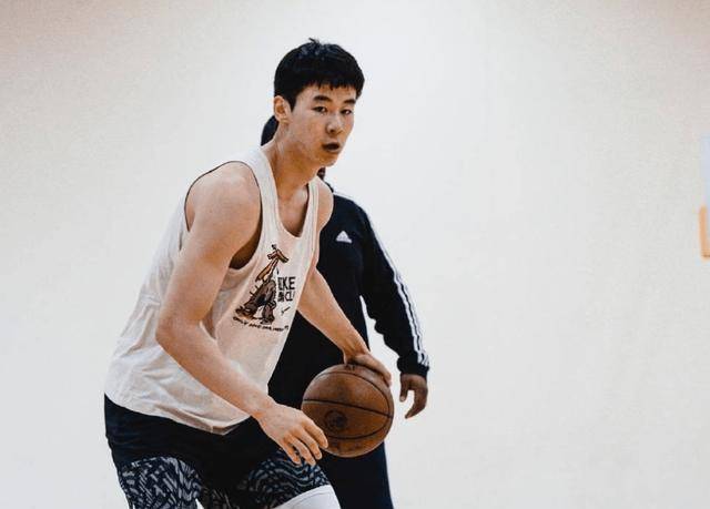 知名篮球明星郭昊文涉性丑闻引发广泛关注