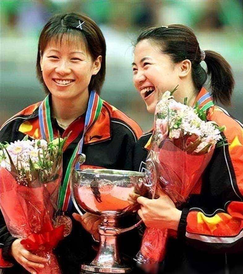 乒坛名将邬娜:比她小5岁的男子是国脚,儿子是网球名将_刘国梁_邓亚萍