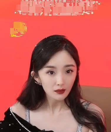 原创杨幂参加带货直播网红滤镜下像换了一个人方脸变成尖下巴