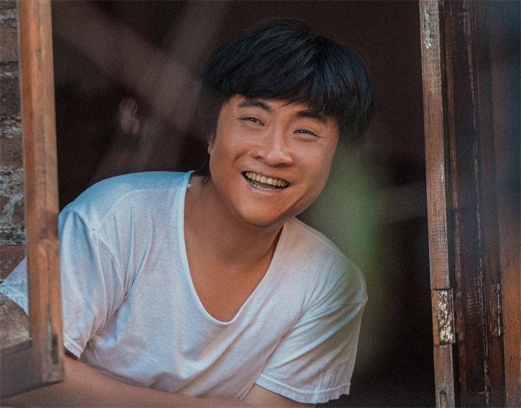 乘风踏浪0170年代末彭锦西因为卖干豆腐失去上大学机会