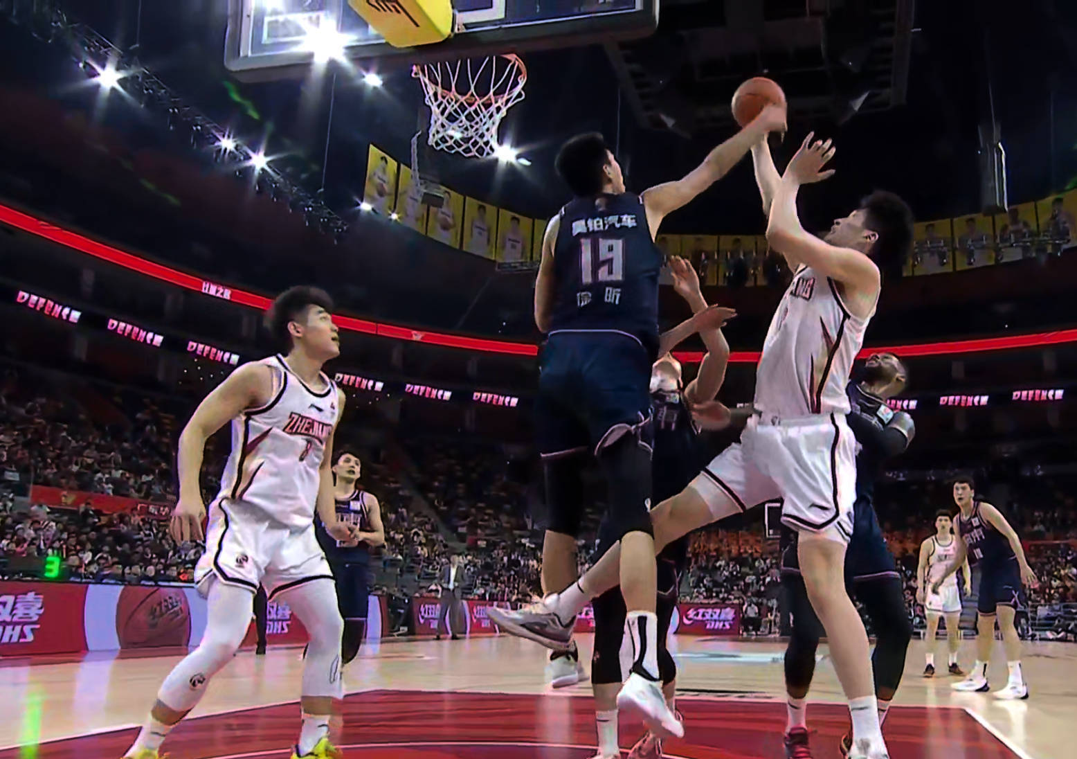 广东"17人轮换"击败联盟,杜锋正式培养三大王牌_徐新_训练_比赛