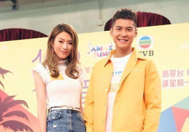 原创原创35岁的男星宣布订婚借钓墨鱼的借口骗女朋友上船求婚