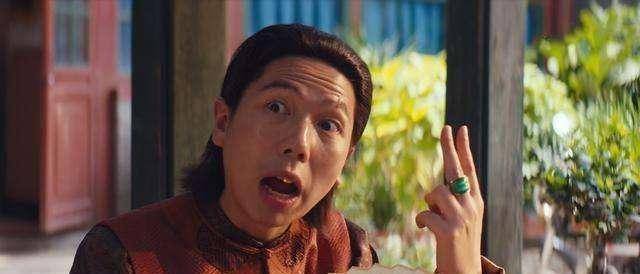 原创38岁"冯裤子"佟磊太显稚嫩,冯小刚适合演《龙岭迷窟》大金牙?