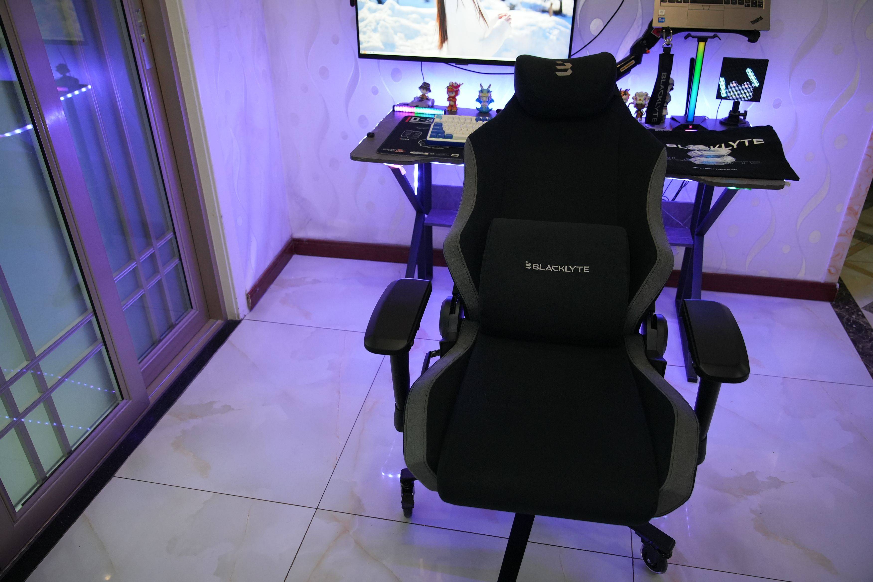 Blacklyte逐夜 逐·浪电竞椅体验评测：软件行业从业者的真实体验感受