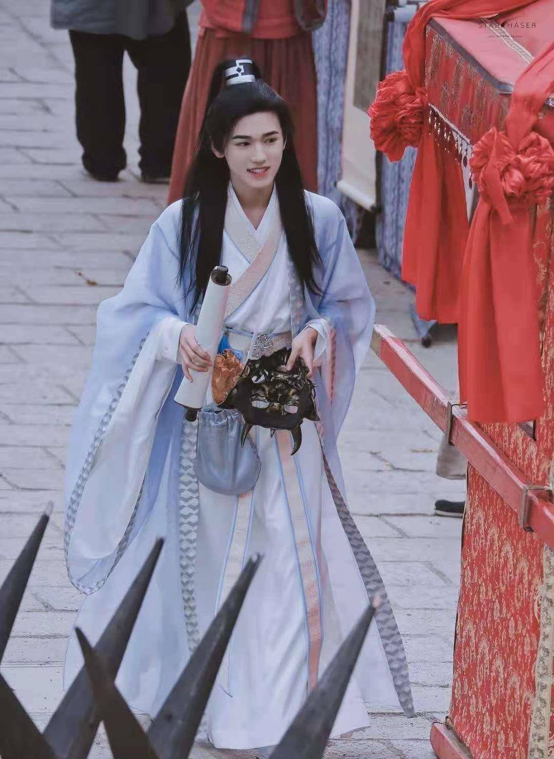 原创宋亚轩演技被荣梓杉吊打看到两人同框飙戏之后没想到宋亚轩赢了