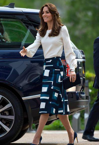 凯特王妃才是王者!连衣裙穿出天使范,利用衣品获得威廉宠爱