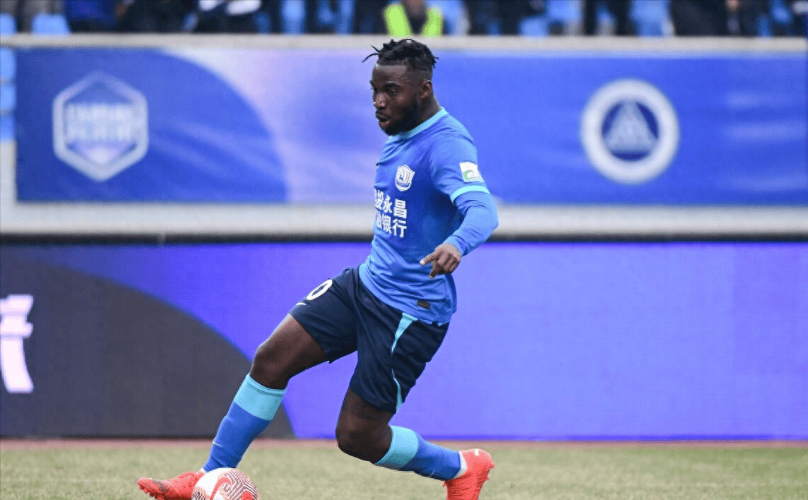 归化球员发挥了非常大的作用,其中包括荷甲,意乙等欧洲联赛的球员