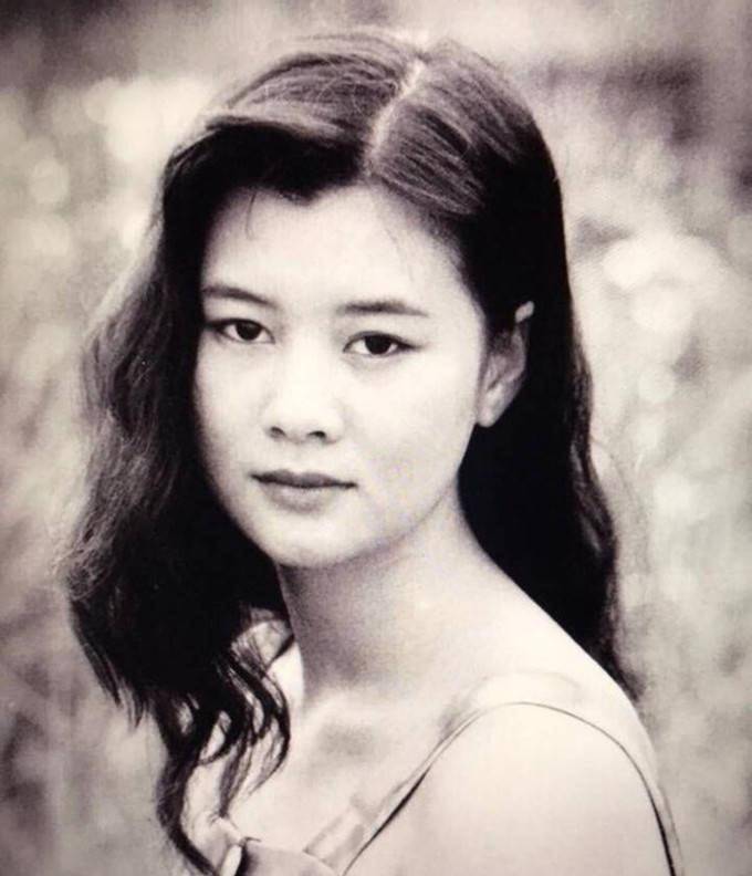 57岁张兆辉一家同框16岁女儿很像钟嘉欣儿子没继承老爸高颜值