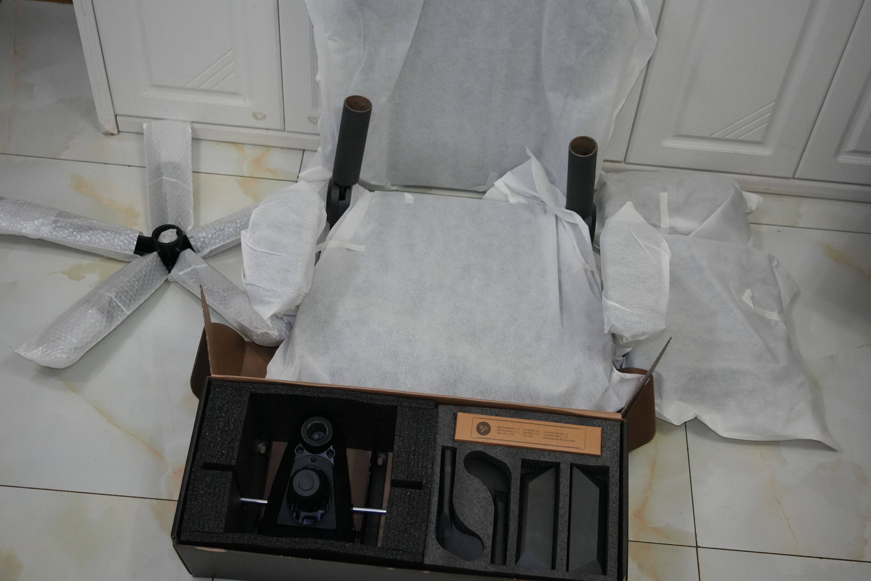 Blacklyte逐夜 逐·浪电竞椅体验评测：软件行业从业者的真实体验感受