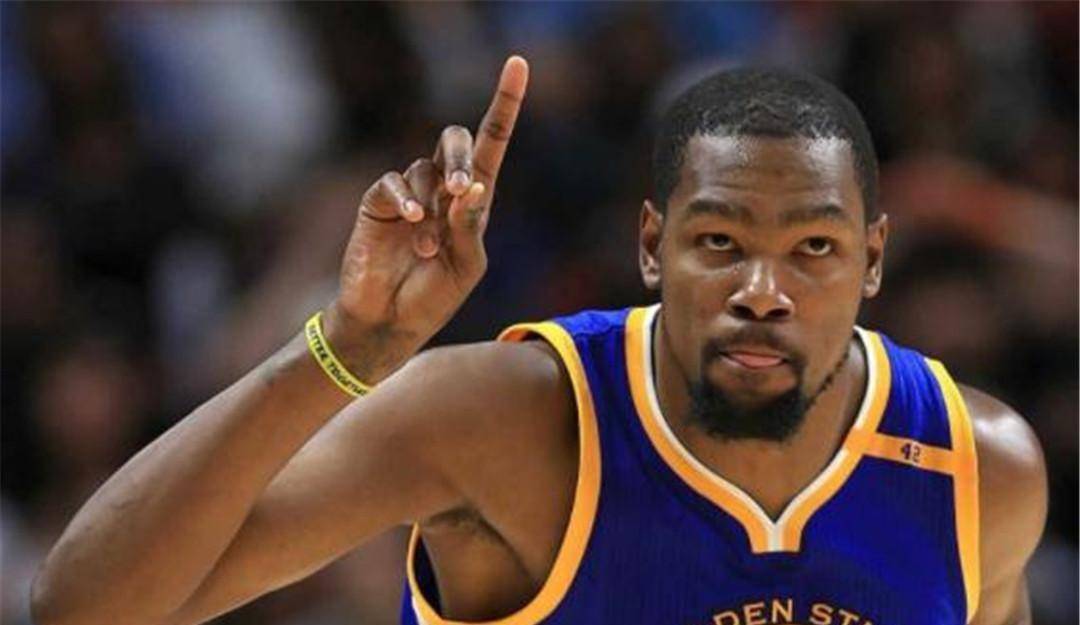 但是和球星兼容太差了,霍华德,保罗,威少,杜兰特,恩比德,哈登搭档的