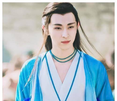 这5位男演员告诉你,眼睛小一样可以帅气逼人_气质_张译_邓伦