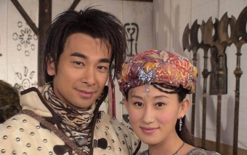 张丹露:赵文卓背后的女人,为爱息影,生下三个孩子,家庭幸福