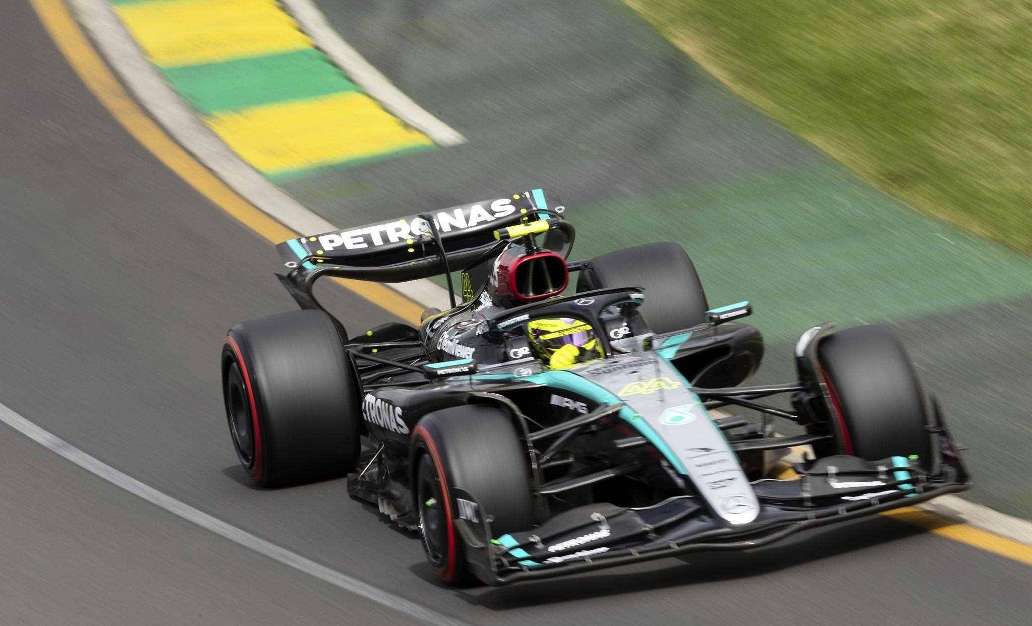 f1澳洲站塞恩斯力挽狂澜三连杆惊艳全场