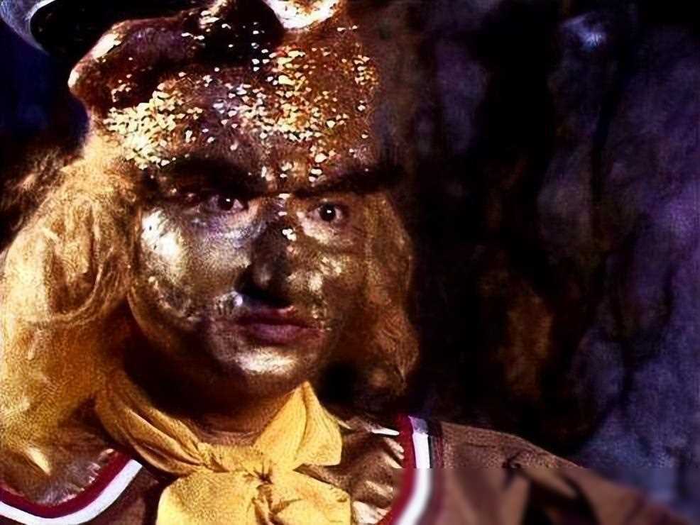 金角大王的扮演者是车晓彤,他既是一位演员,又是一位作家,现年已经64