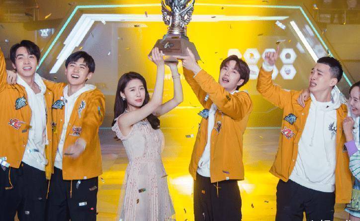 原创又一职场爱情剧受关注陈乔恩与金瀚演情侣女二还搭档过王一博