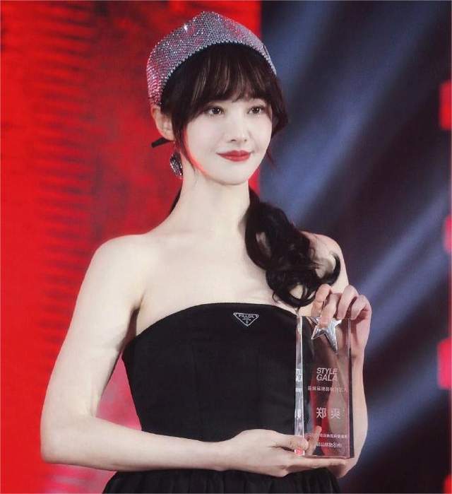 郑爽虐待两娃将财产转移至漂亮国揭露疯批小仙女的那些恶毒事迹