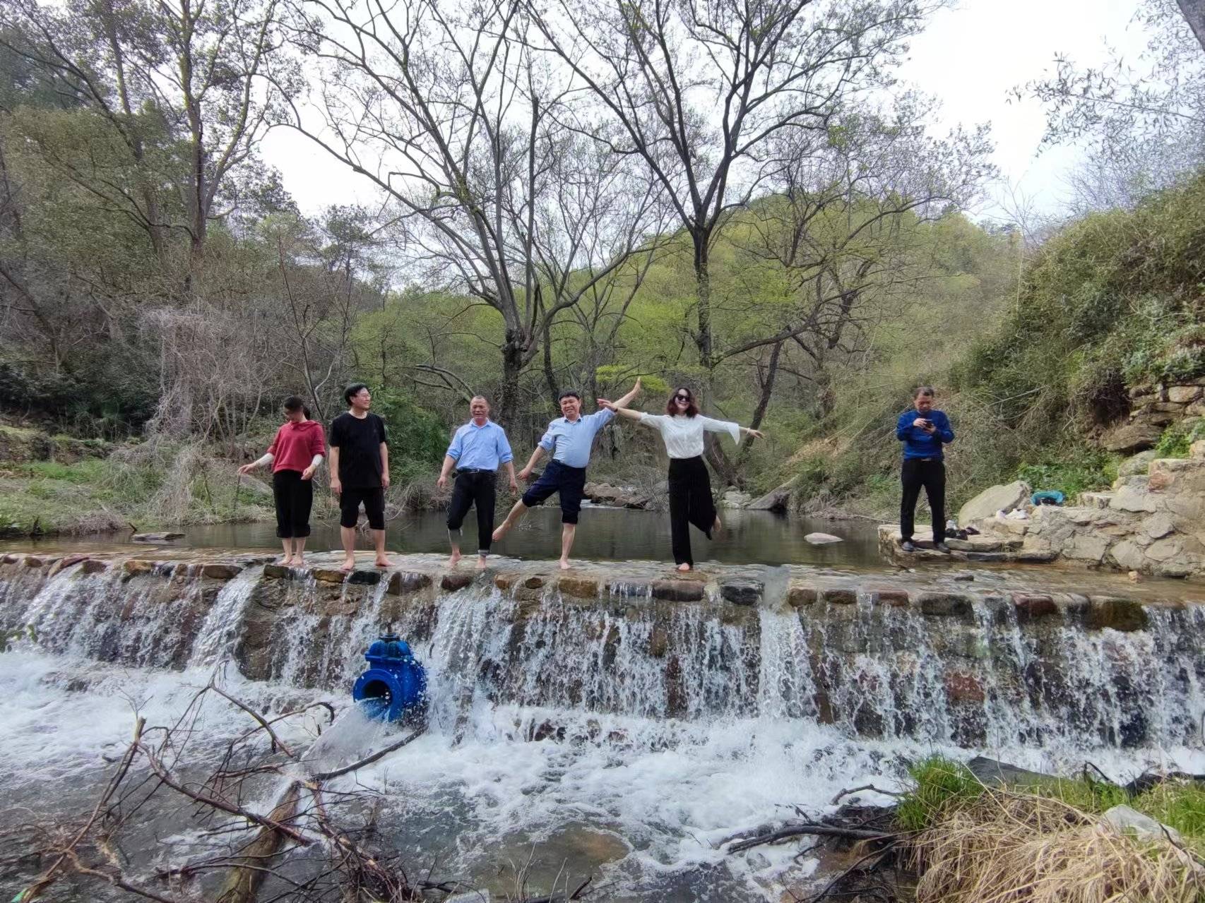 在李白静夜思的应山韩愈后裔邀请作家诗人游历广水踏青寻根
