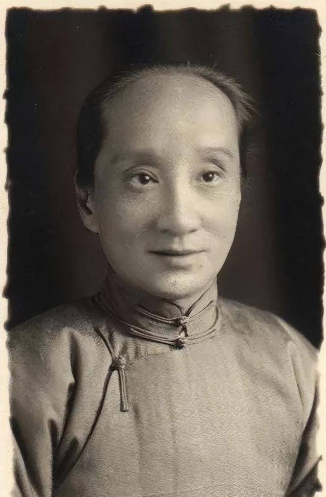 鲁迅的朋友许寿裳在写《鲁迅年谱》里称朱安为鲁迅妻子,称许广平为