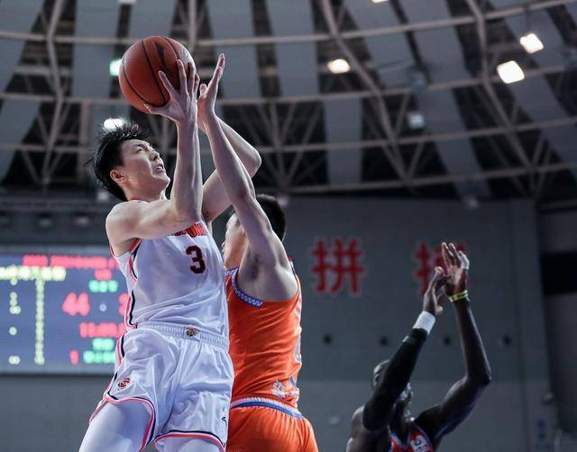 胡明轩常规赛mvp热门职业生涯成就或达顶峰